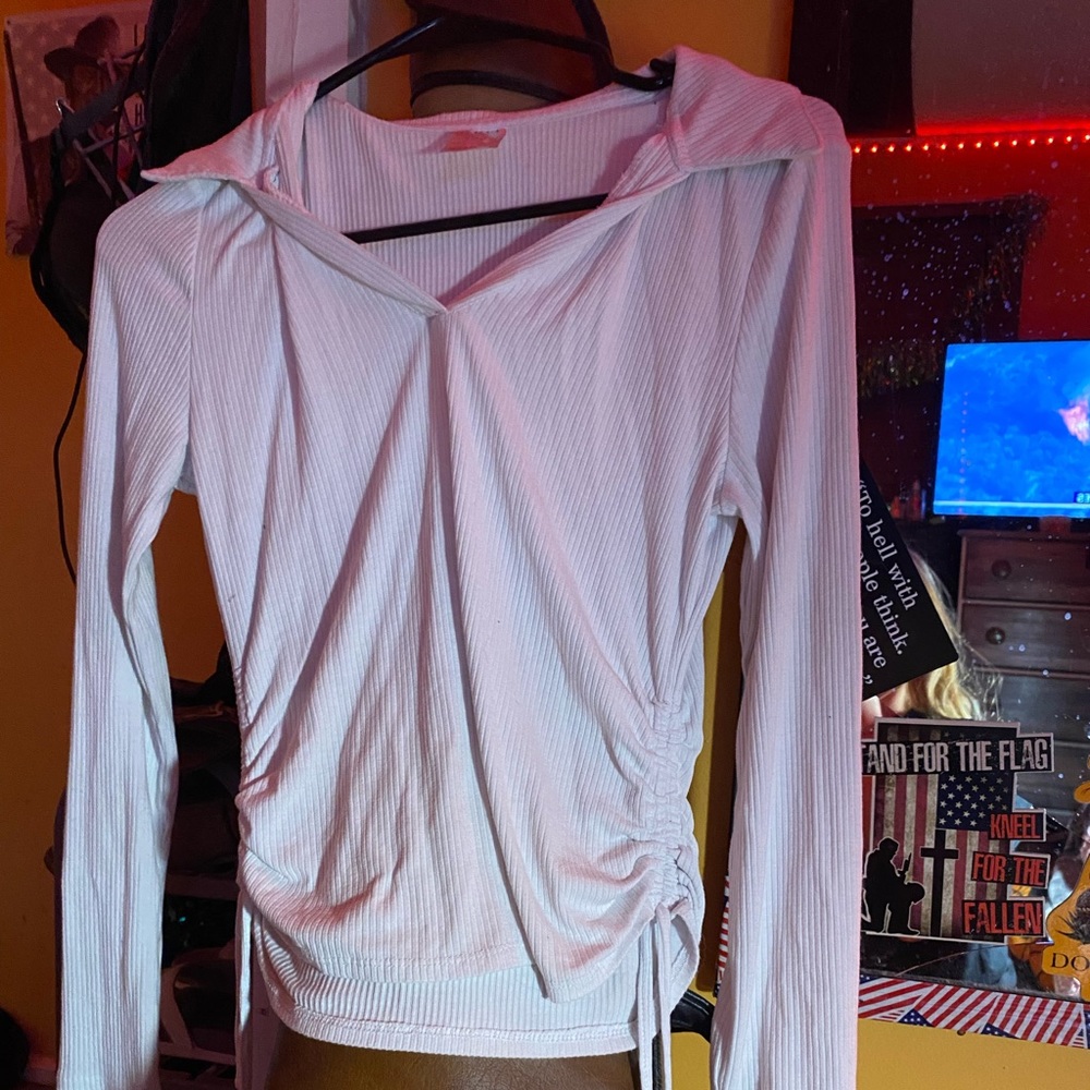 White long sleeve crop